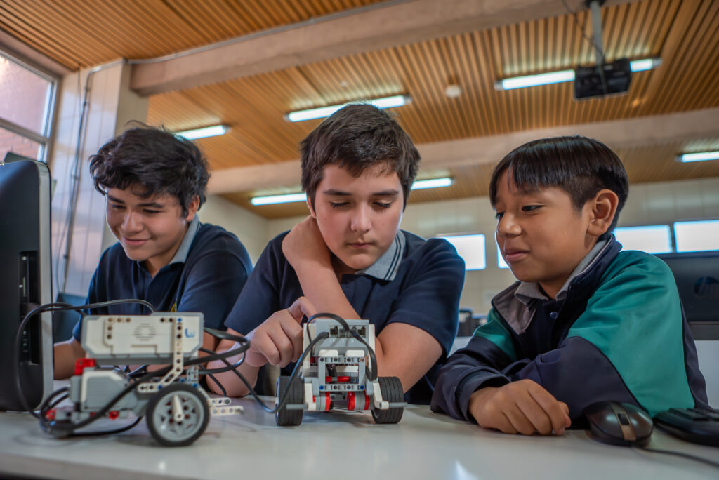 Filantropía Empresarial taller mecánica